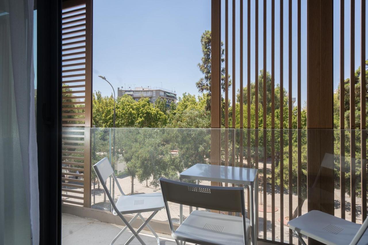 LIV Athinum 1 - Luxury Apartments - B&B Atenas