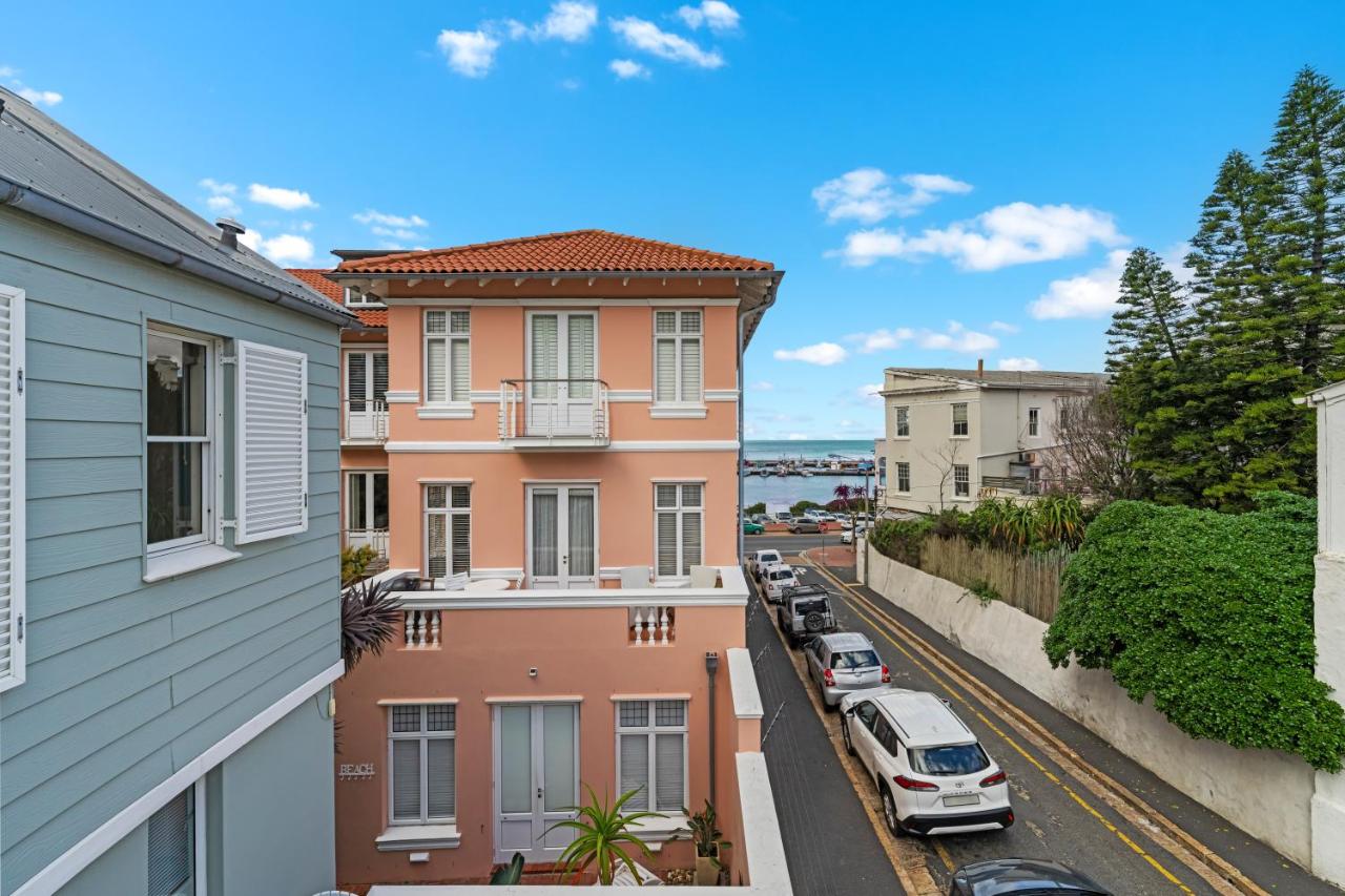 Kalk Bay Condo at The Majestic - B&B