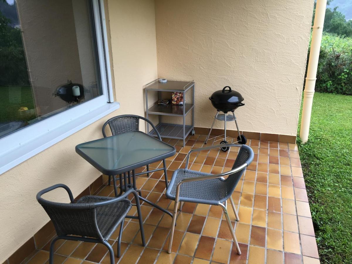 Mosel Valley View Apartment - Budget-Friendly with Garage - B&B Traben-Trarbach