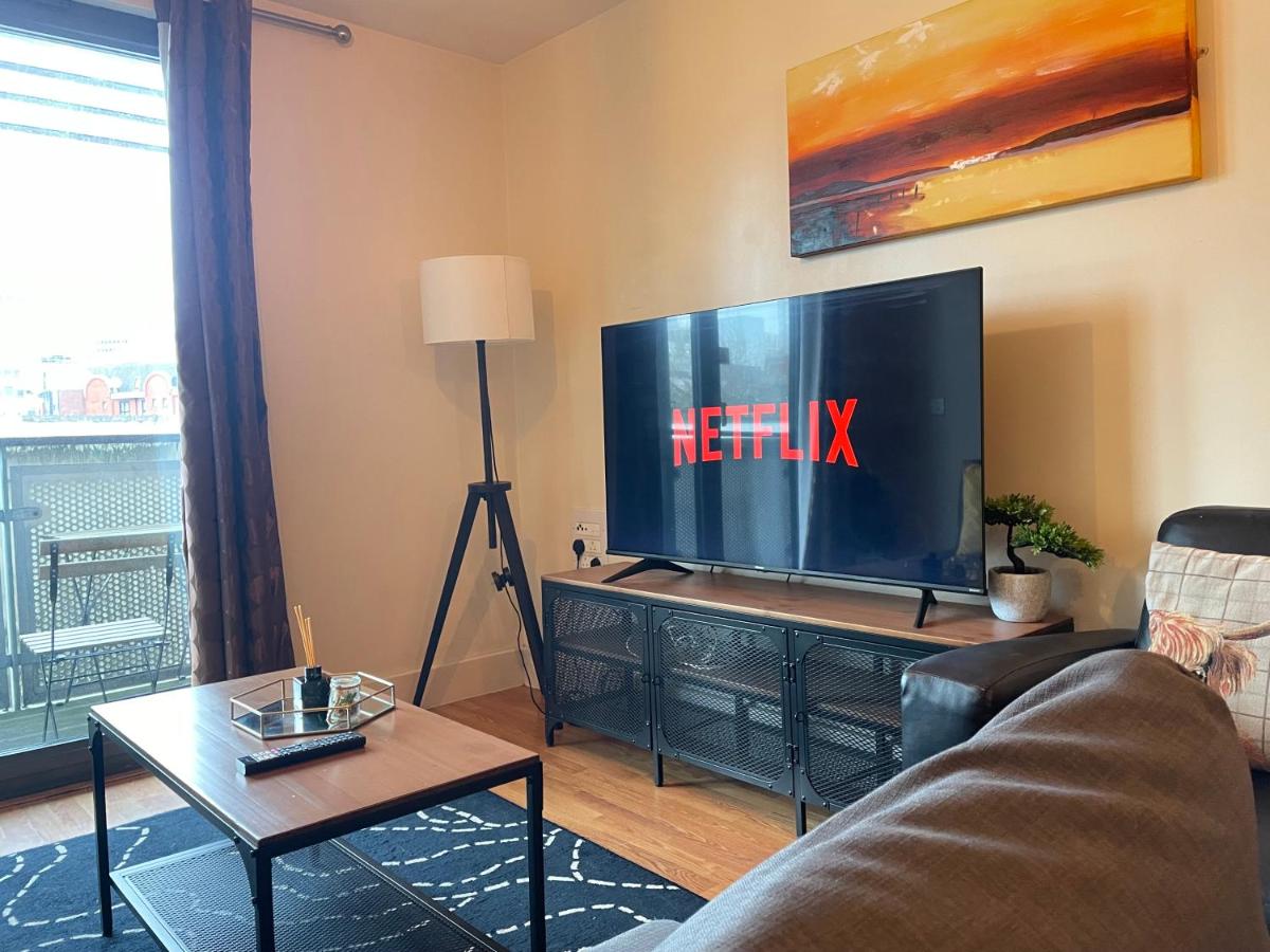 Apartment with City View
