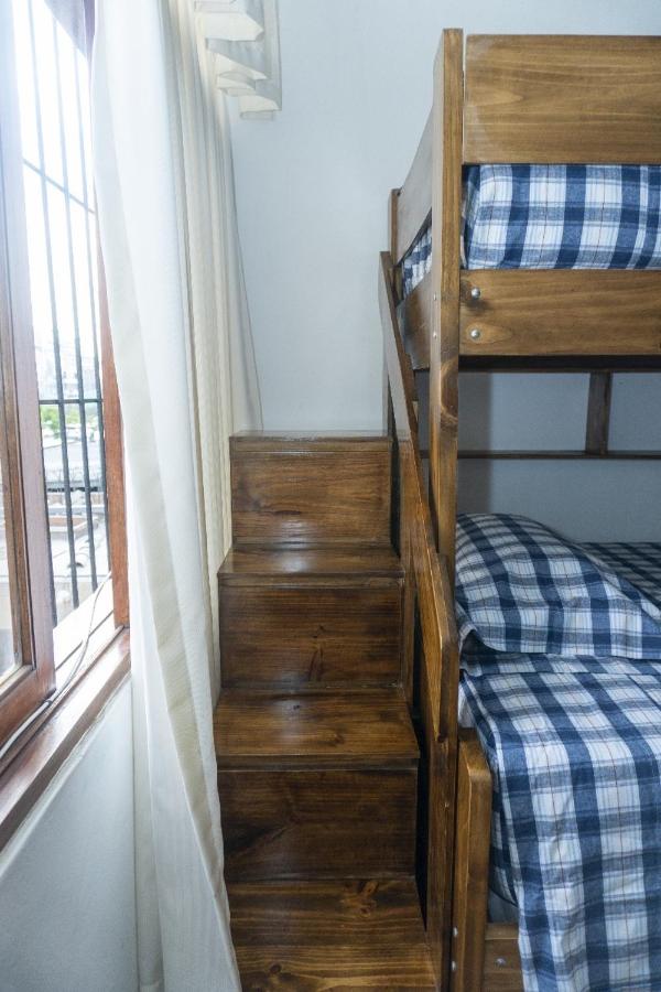 Casa en el Medio de todo Estacion tren Angamos - B&B Lima