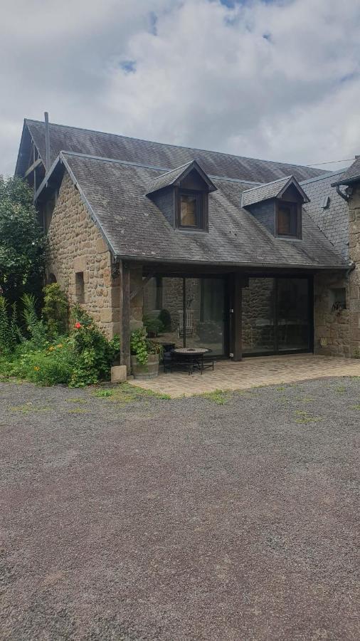 Gîte 11 personnes avec piscine partagée - B&B