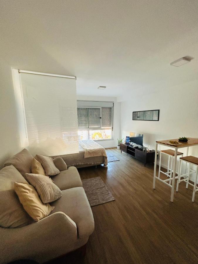 Hermoso monoambiente en Punta Carretas piso 9 - B&B