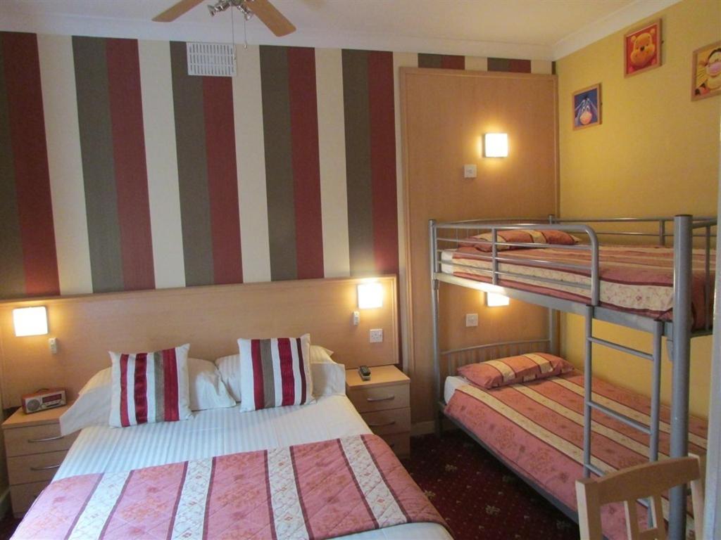 Vierbettzimmer