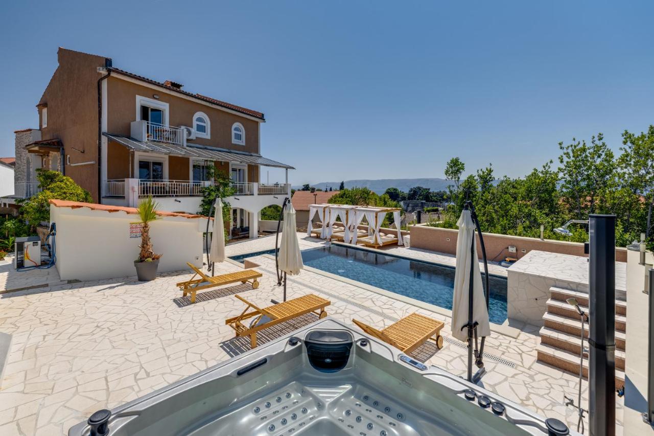 Dvor Aaki - B&B Novi Vinodolski