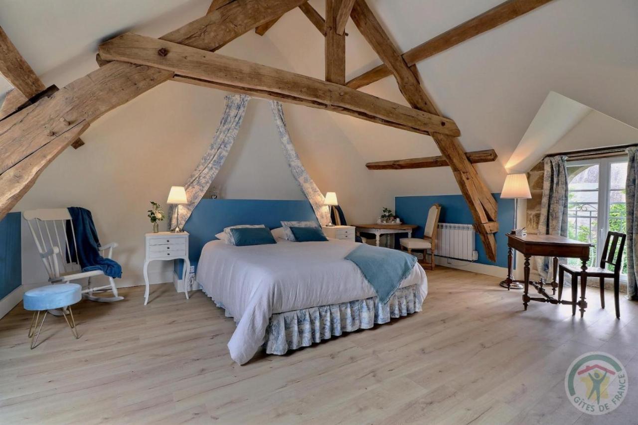 Deluxe Room 1