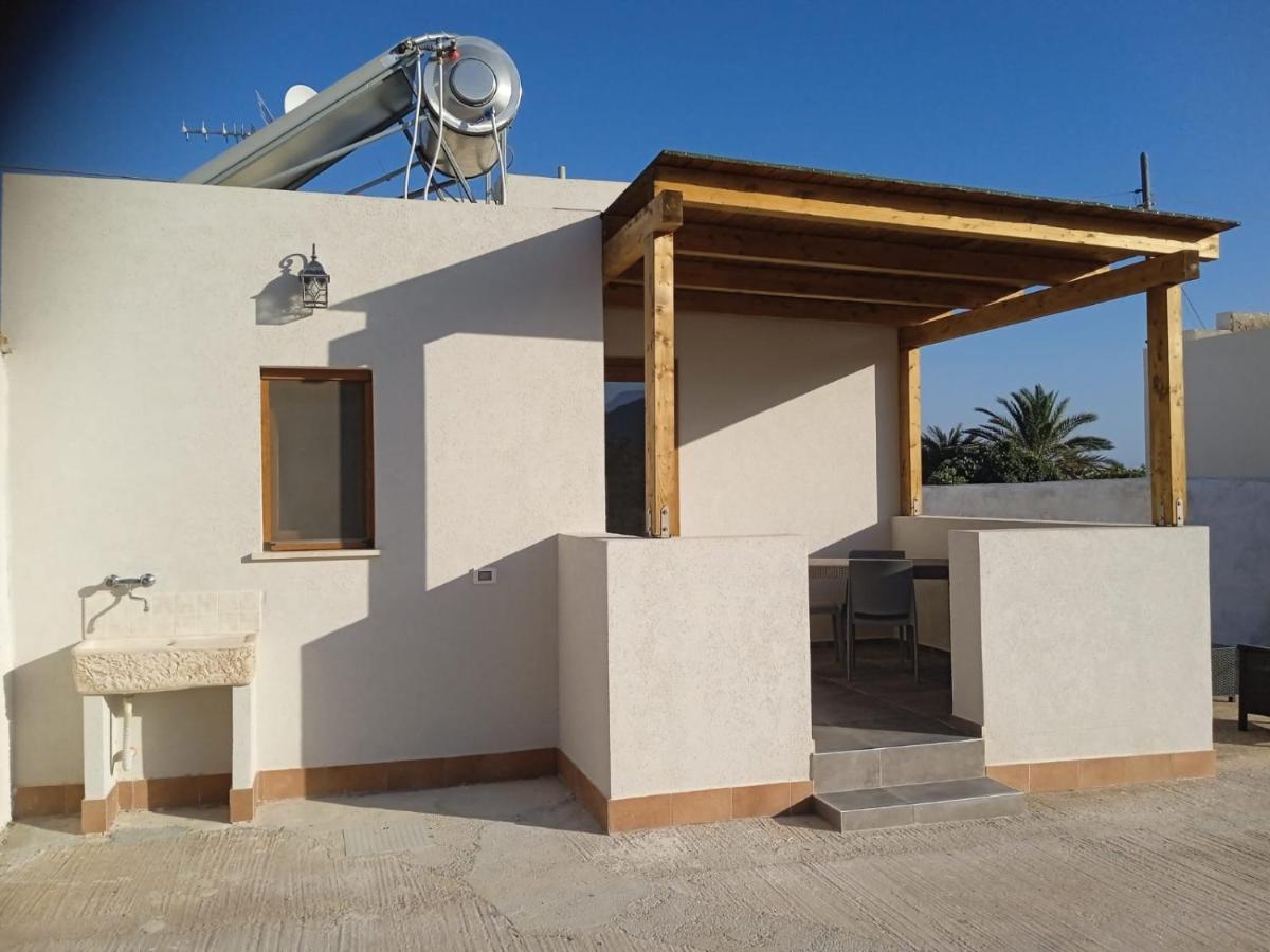 A due passi dal mare - B&B Favignana