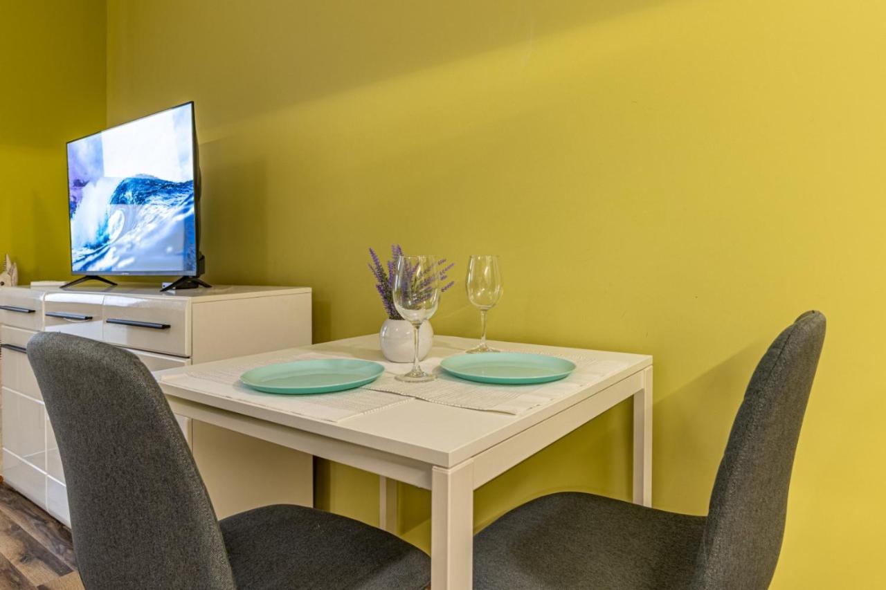 Ishirkov Residence One Bedroom Apartment - Ferienwohnung Sofia