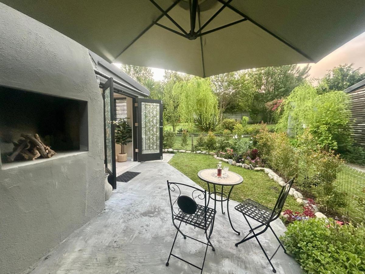 One-Bedroom Apartment with Terrace