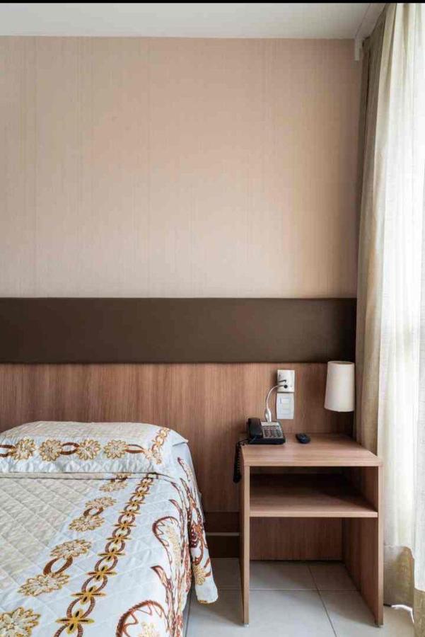 Athos Bulcao hotel flat 913 - B&B