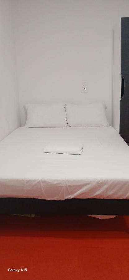 Beau studio à louer - B&B Colombes