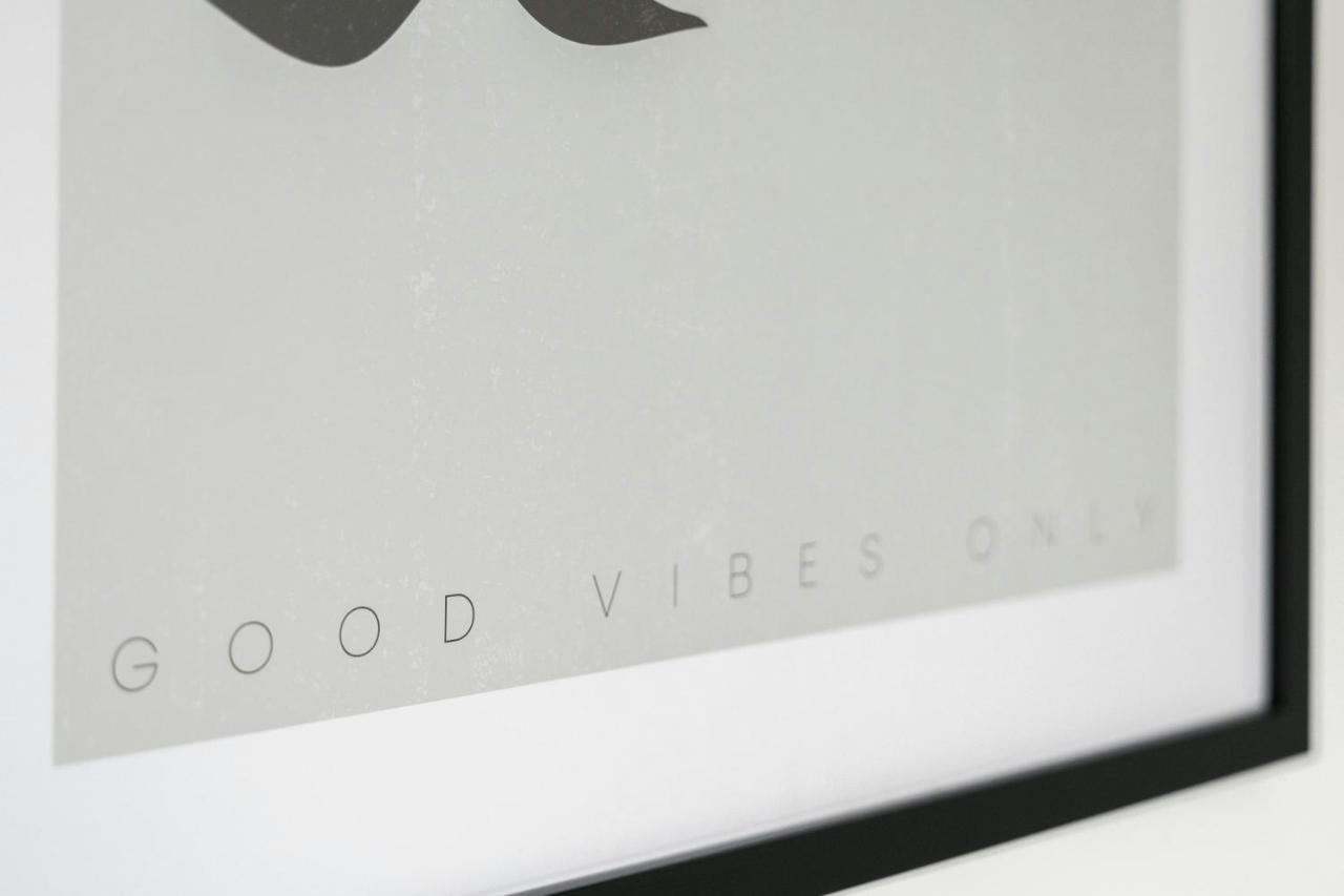 Cosy Hub : Confort pro garage proche transports - B&B Villeurbanne