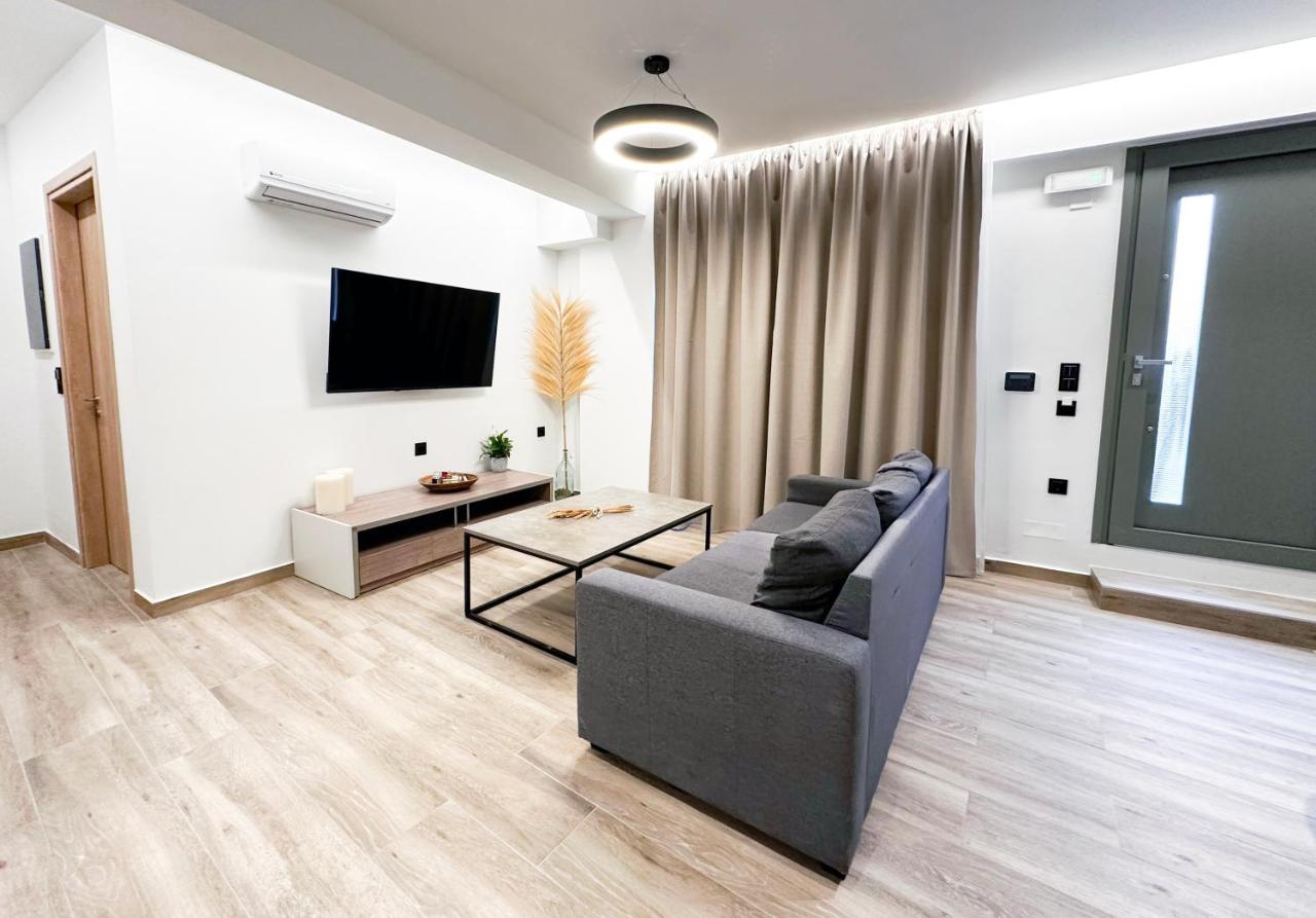 One-Bedroom Standard Apartment