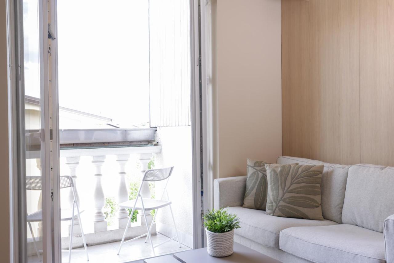 Superior Studio with Balcony and Private Bathroom