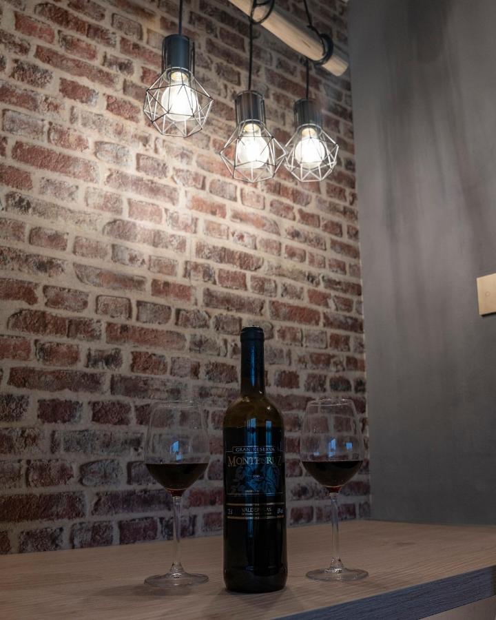 Modern Cozy Apartment With Stars - Ferienwohnung Weiden