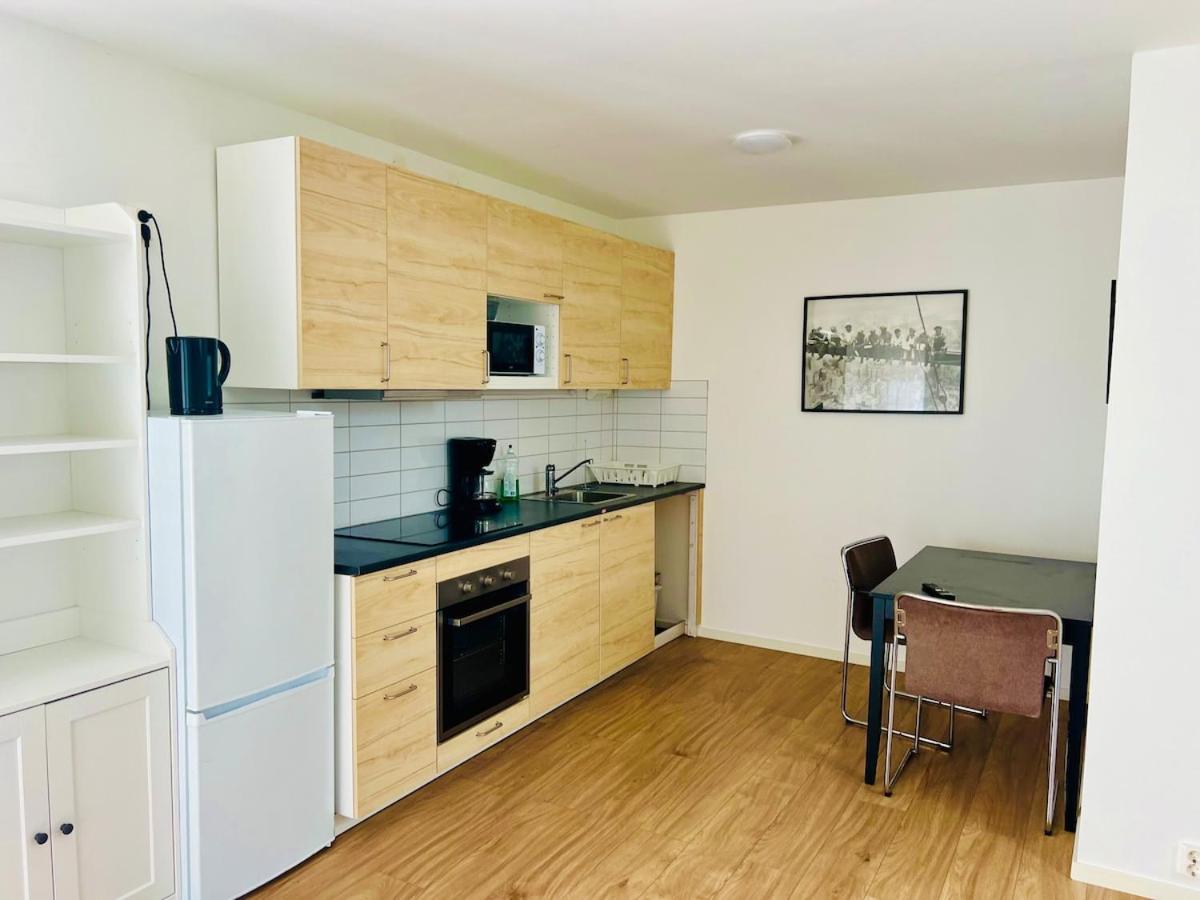 Cozy 5 rooms apartment Landskrona city - B&B Landskrona