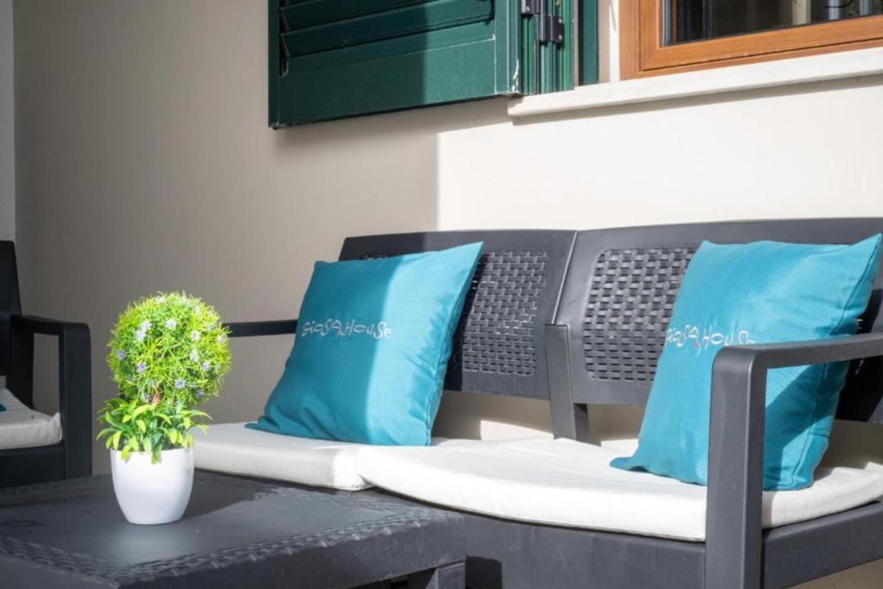 GIOSAHOUSE - B&B Uggiano la Chiesa