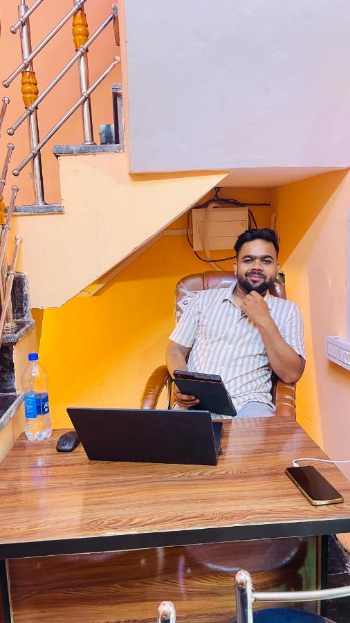KIARSH RESIDENCY HOME Stay - B&B