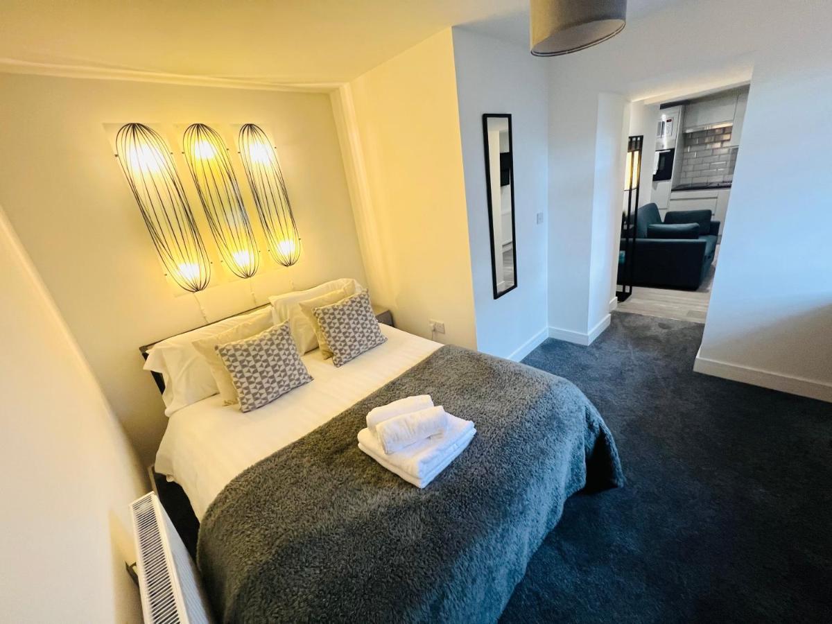Yastayzzz at Studio 1 Bransford Rd - B&B