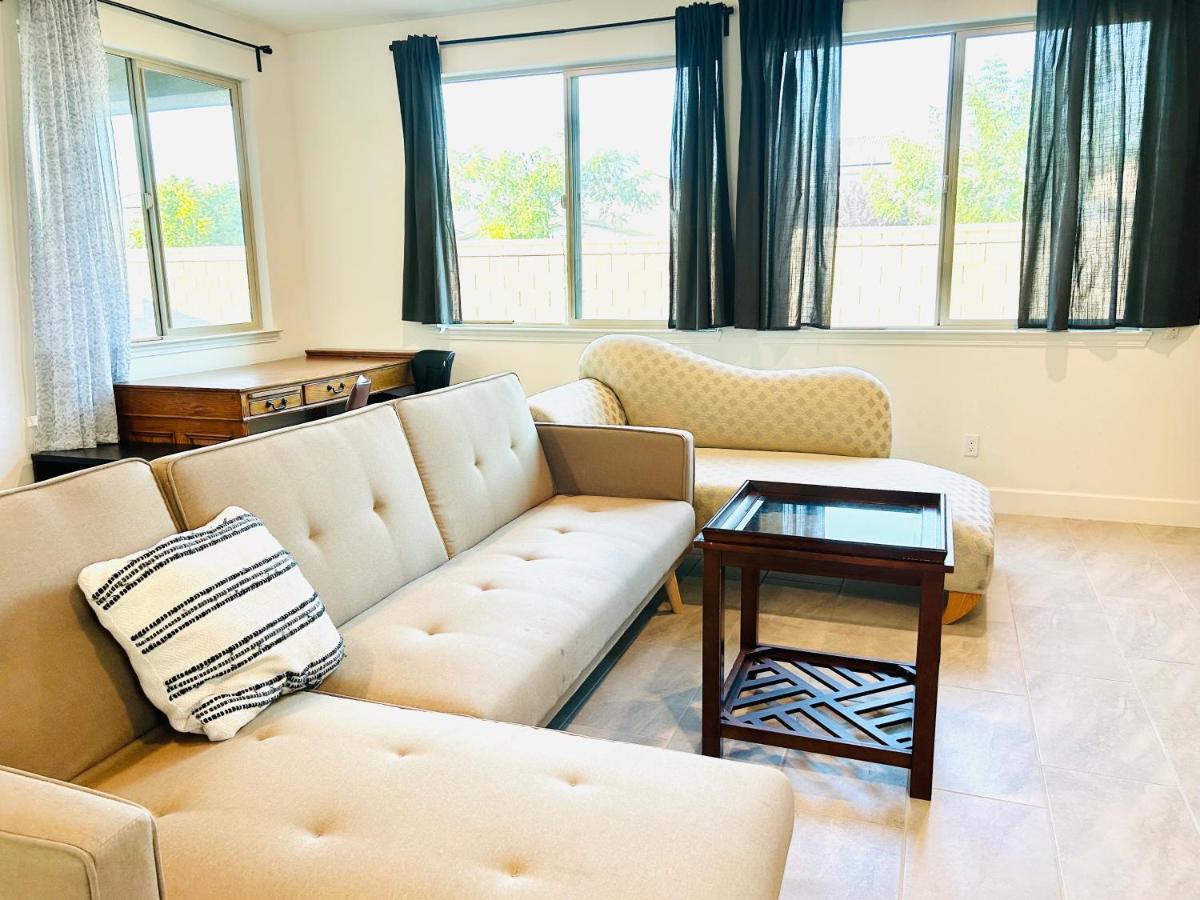 Cozy Private master bedroom with private bathroom - Ferienwohnung Elk Grove