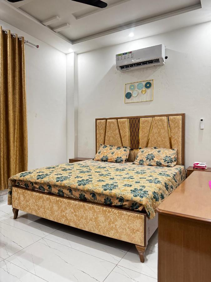 Supreme Apartments - B&B Nawan Pind