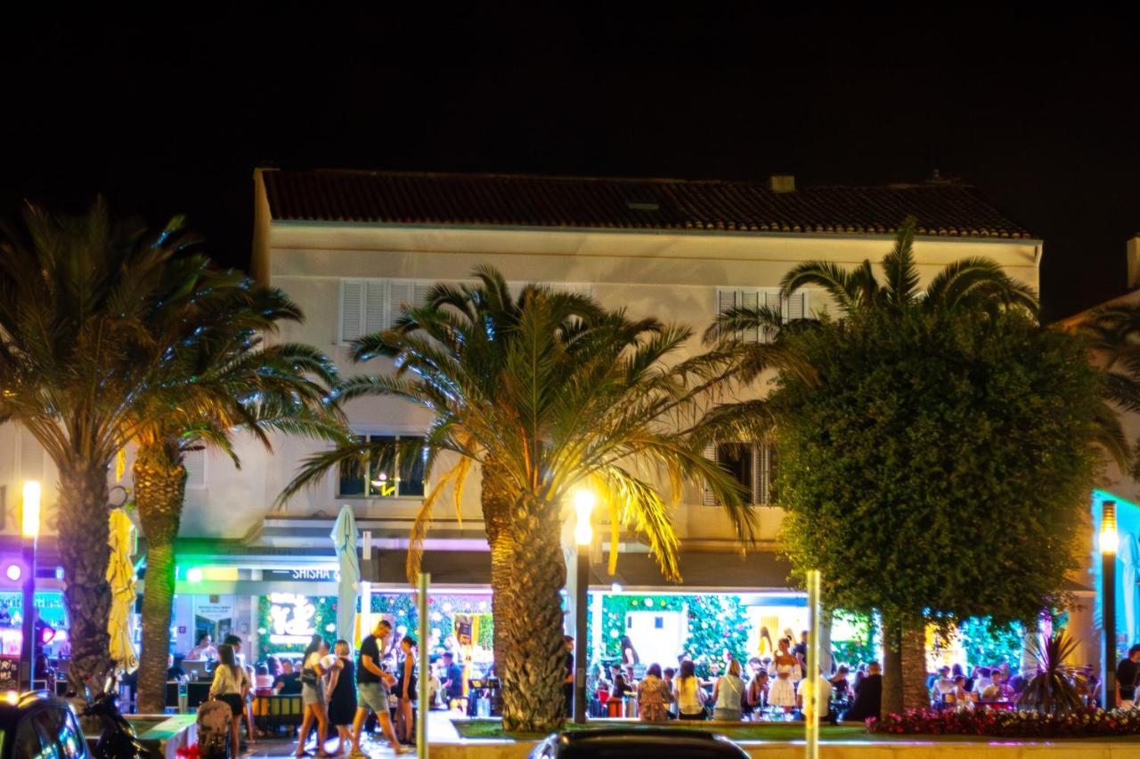 Portunata Penthouse - Bed and Breakfast Novalja