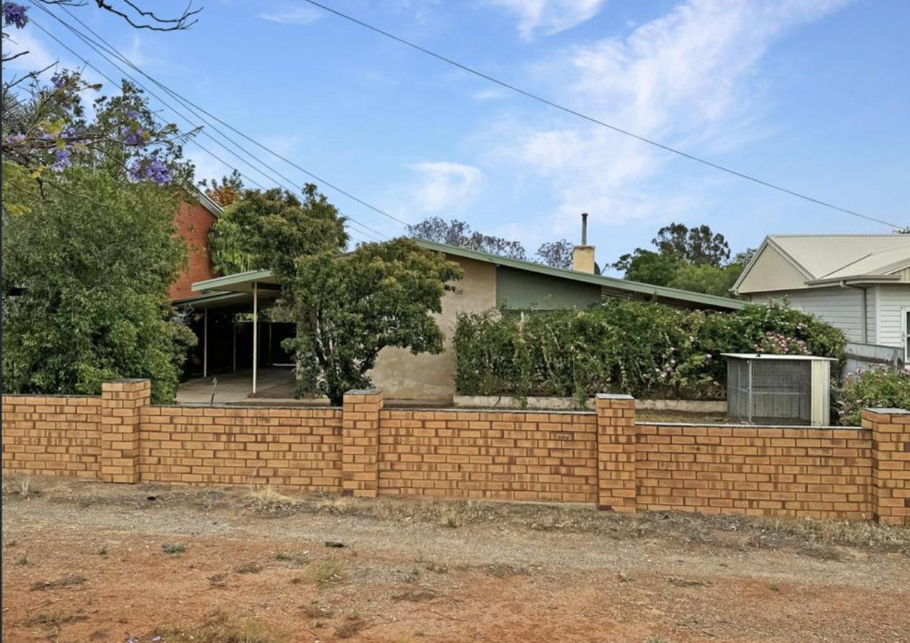 Home away from Home - B&B Broken Hill