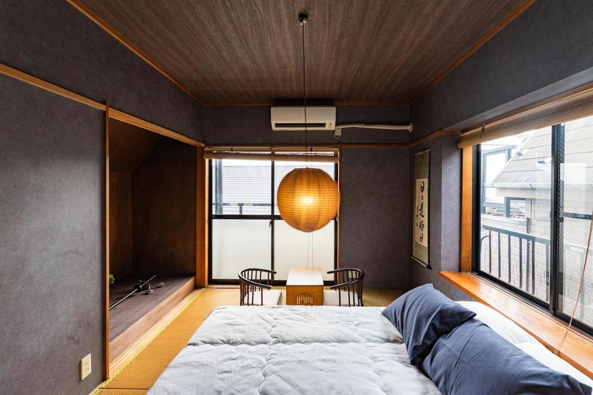 8 min walk to station 11 min to HND airport 85 sqm max 8 people full renovation 2 toilets Netflix - Chambres d'hôtes Tokyo