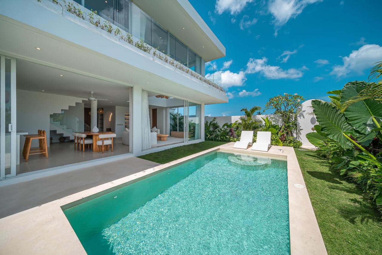 Villa White Rabbit - Luxury 3BR Ocean View with Private Pool & Beach Access - Chambres d'hôtes Semege