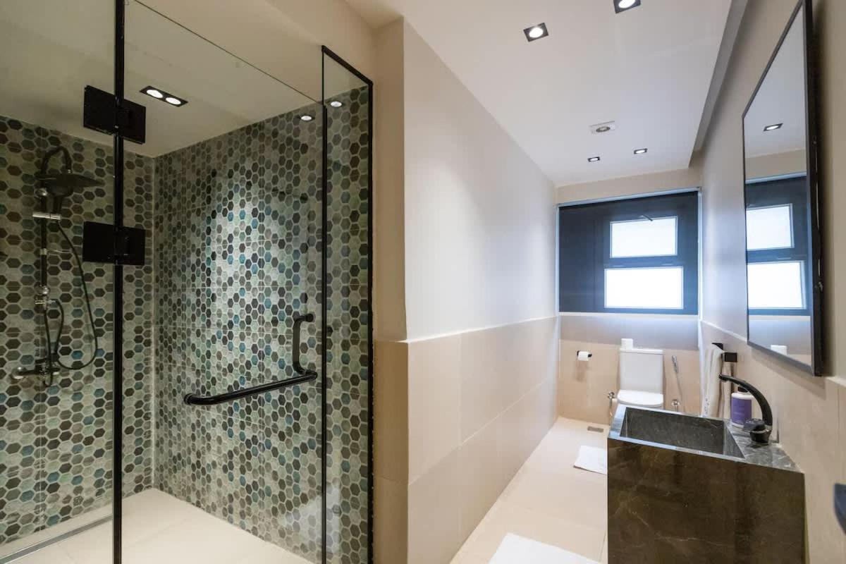 Stylish 2BR Ensuite Terrace Pool by Beithady - BH-26-501 - Chambres d'hôtes New Cairo