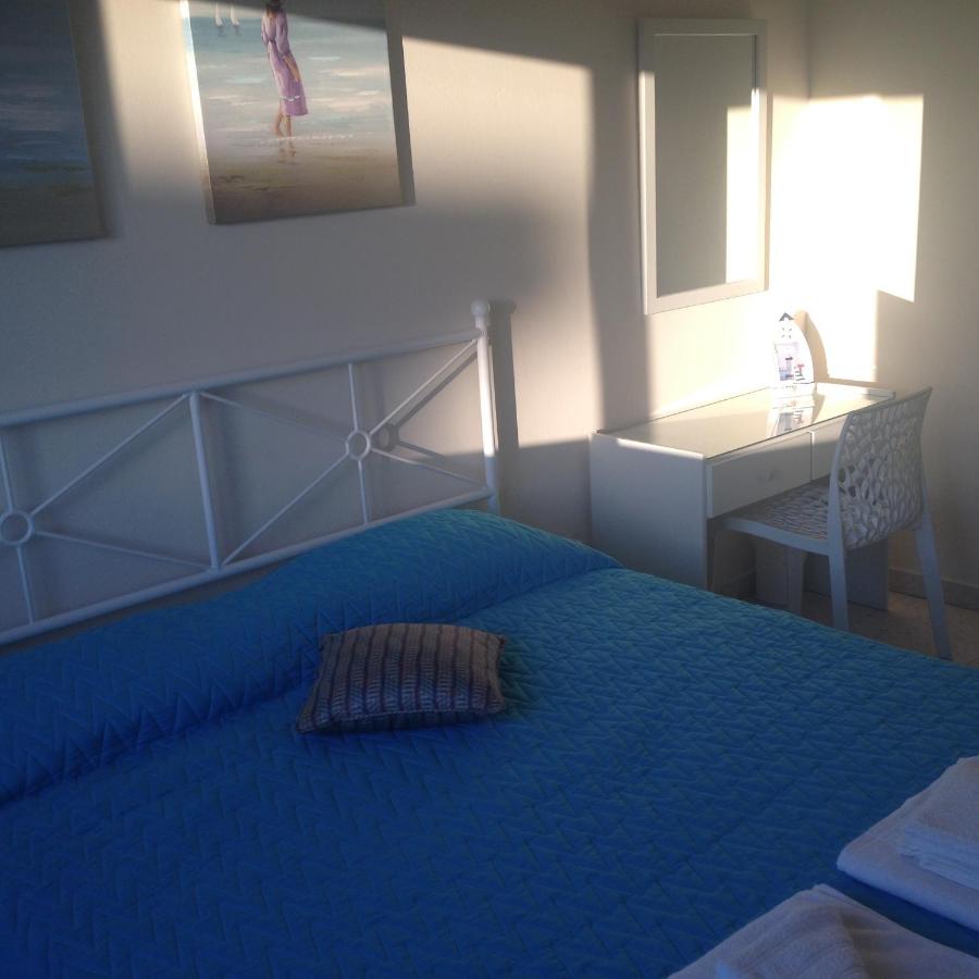 One-Bedroom Apartment with Inland View (First Floor)