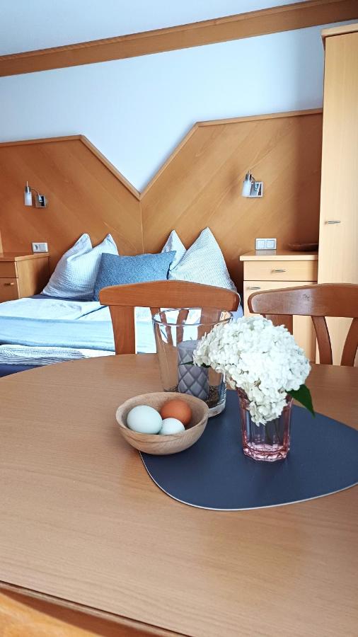 Appartamento con 1 Camera da Letto, Balcone e Vista Montagna 