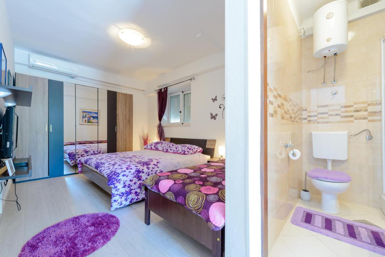 One-Bedroom Apartment with Terrace