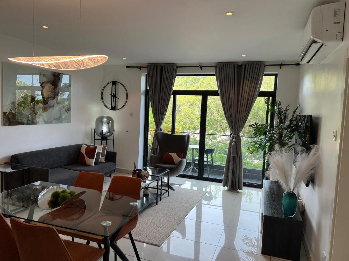 Exclusive 2 Bedroom Apartment At Embassy Gardens Cantonments - Bed and Breakfast Accra