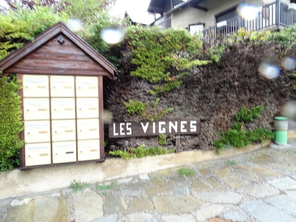 EMBRUN Superbe appartement classé 3 étoiles tout équipé avec vue sur montagnes - B&B Saint-Sauveur