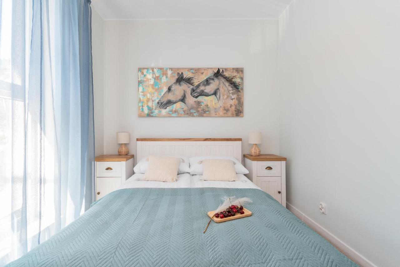 One-Bedroom Apartment with Balcony