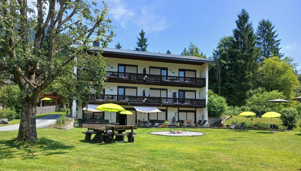 Pension & Apartments Weissbriach - B&B