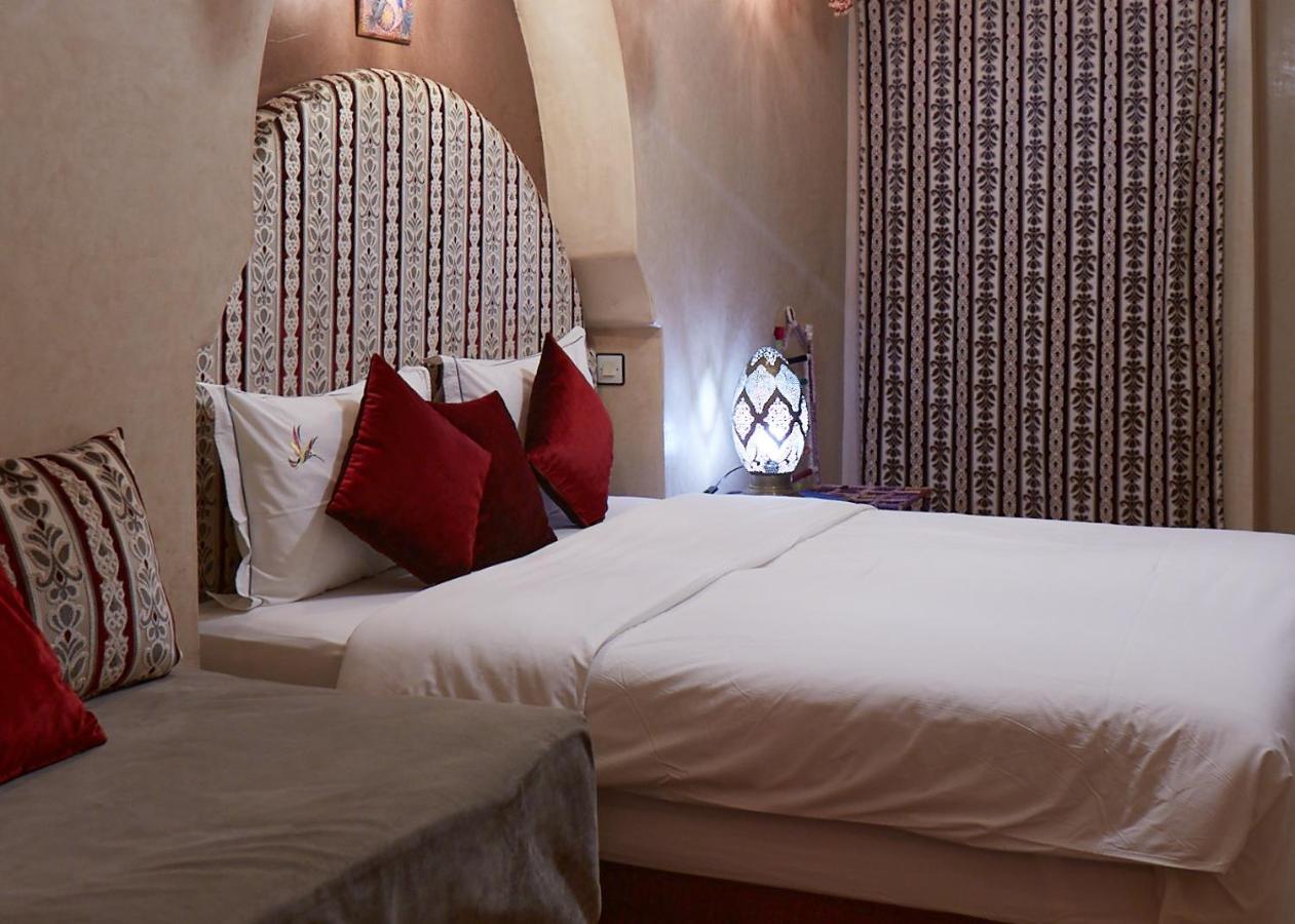 Deluxe Double Room (2 Adults + 1 Child)