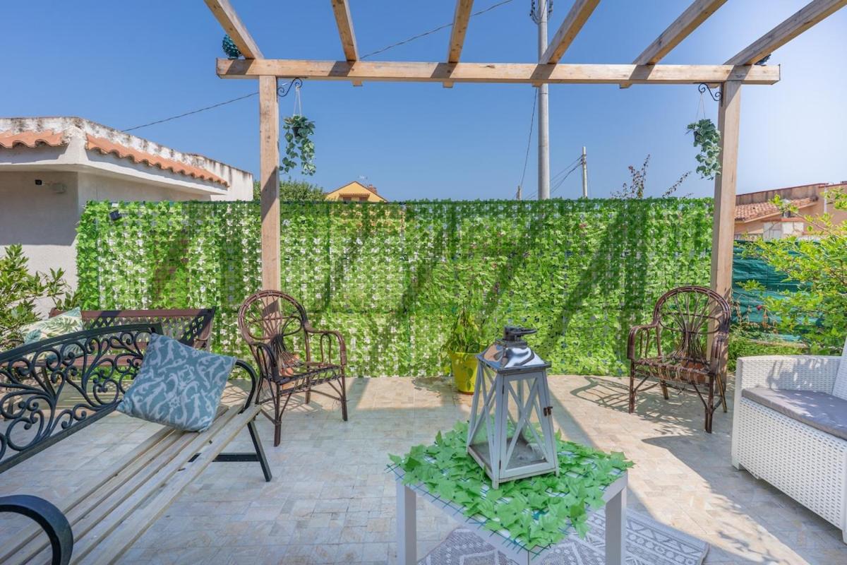 Villa a due passi dal mare "Cicogne Apartment" con BBQ e parcheggio gratuito a due passi dall'Aeroporto - B&B Carini