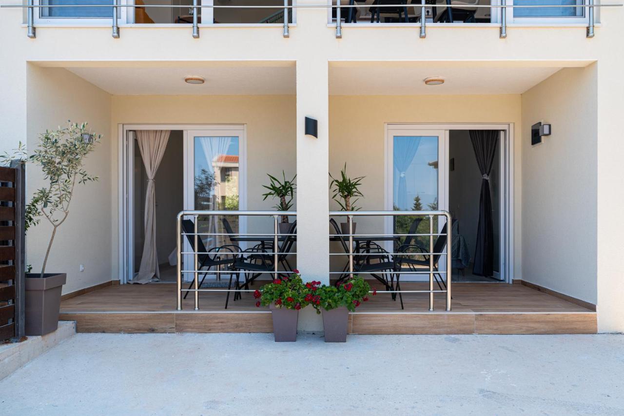 OliveRock Apartments - Hladna Uvala - B&B