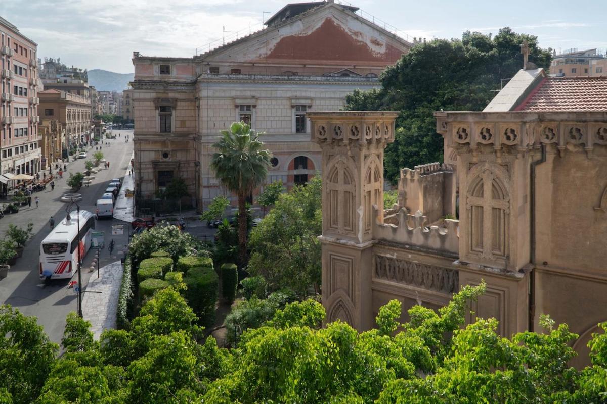 Gilded Age Luxury dream apartment historic center - B&B Palermo