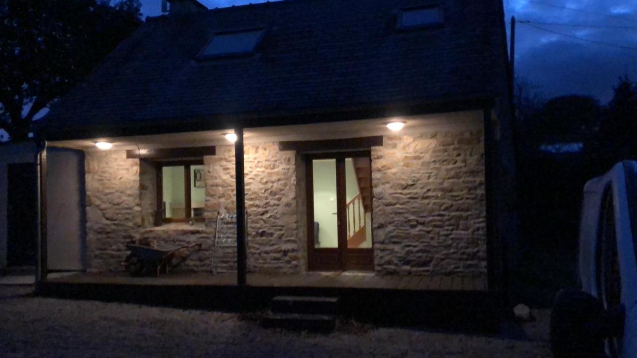 Petite maison de campagne avec jacuzzi - B&B Lannéanou