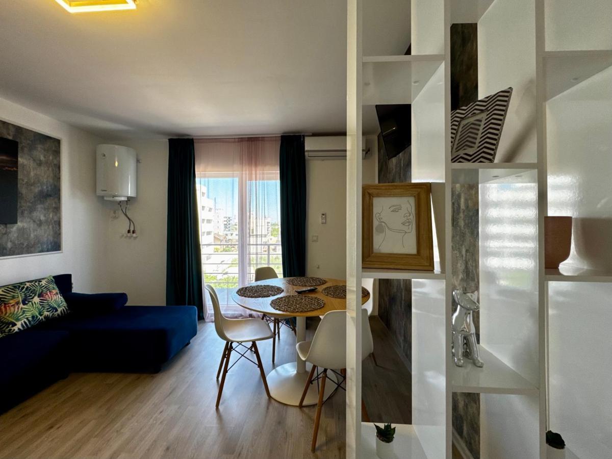 Andalucia Residence 12 - Bed and Breakfast Năvodari