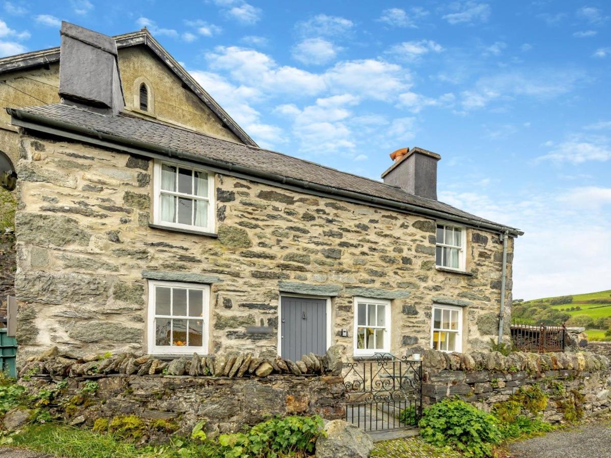 2 Bed in Betws-y-Coed SKN03 - B&B
