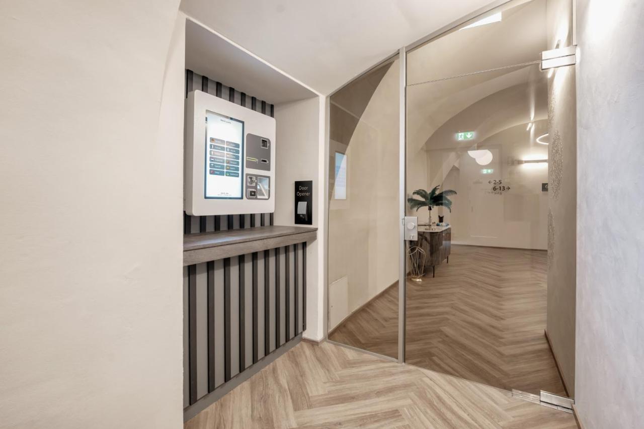 Aparthotel Lavilo Main Square - B&B