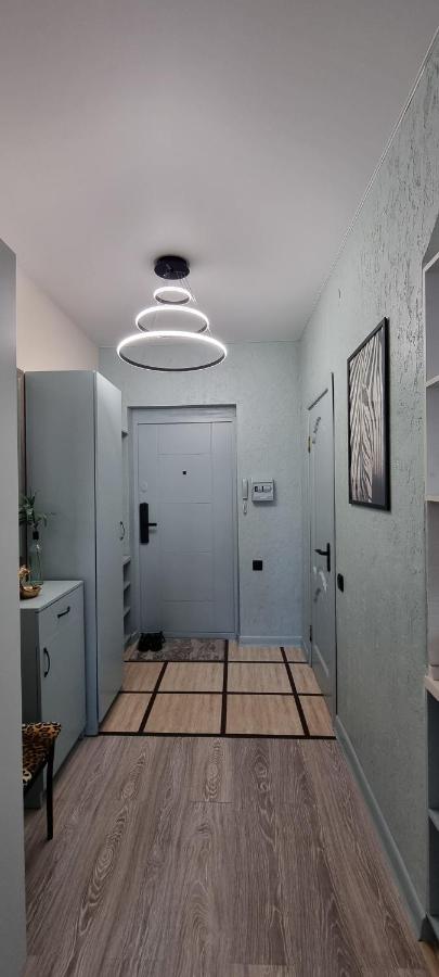 Однушка в стиле Сафари на Момышулы - B&B Astana