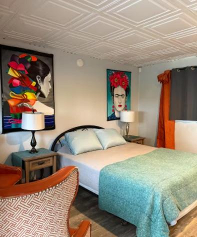 Lakeside Village Park Motel - B&B