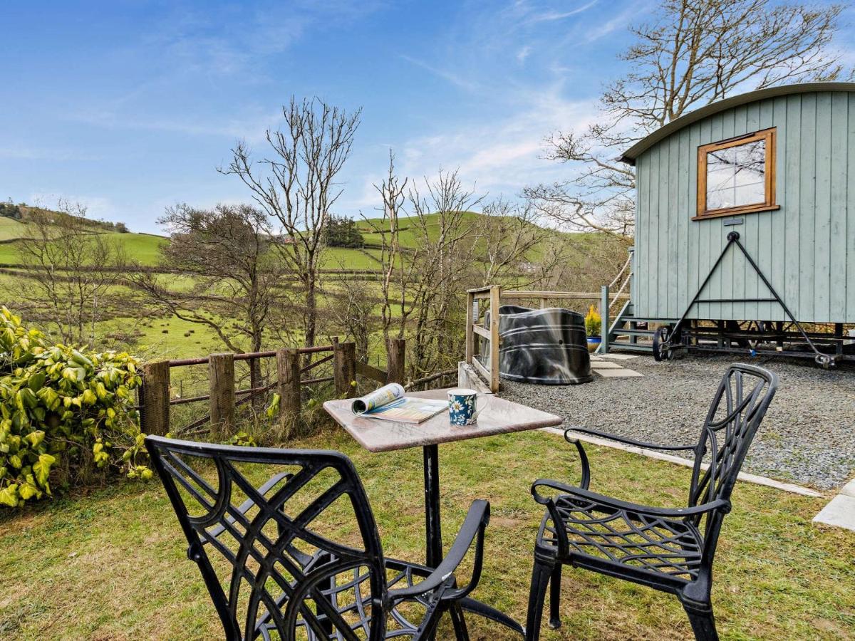 1 Bed in Llanidloes 56492 - B&B Van