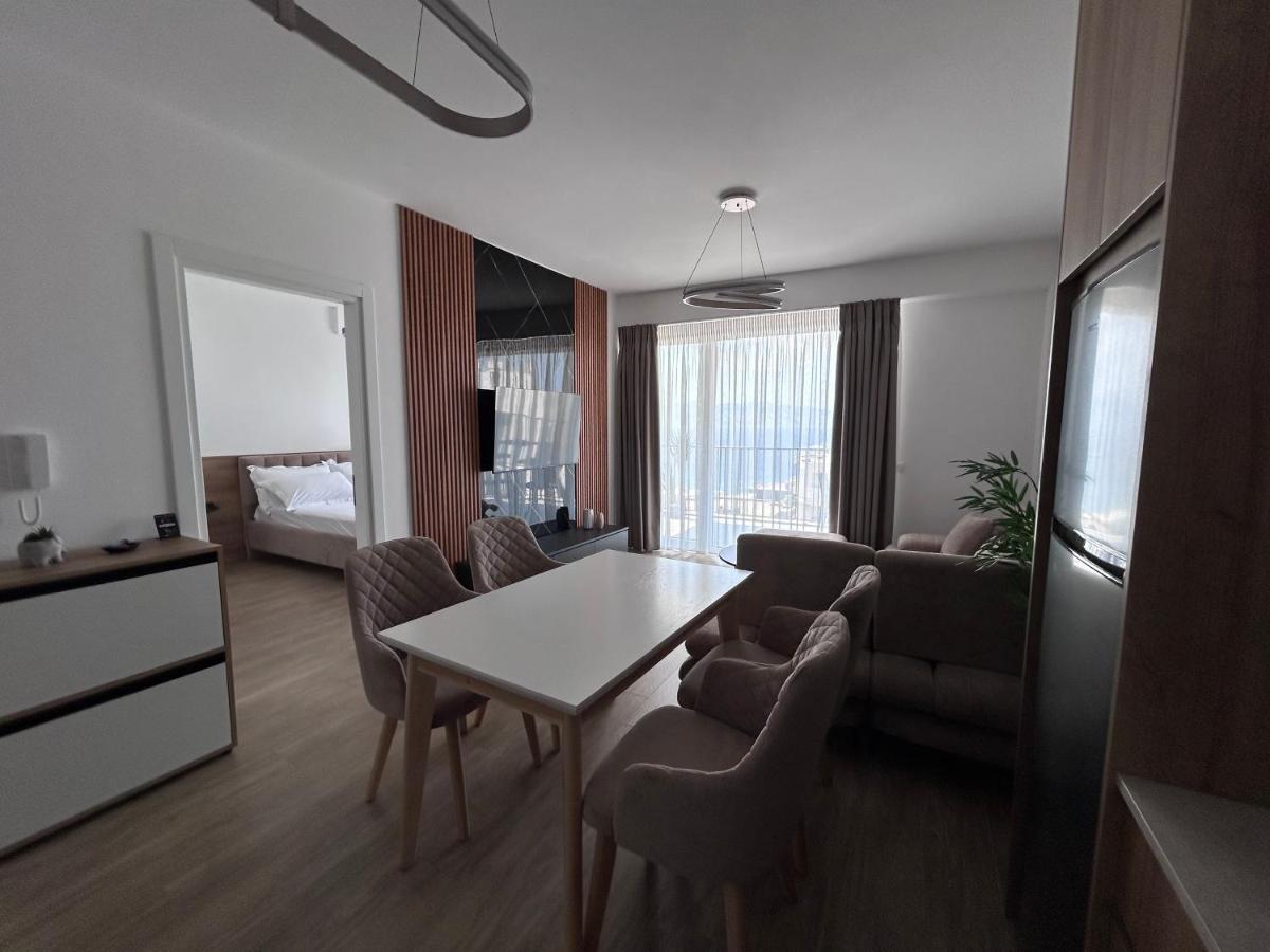 One-Bedroom Apartment with Sea View and Terrace