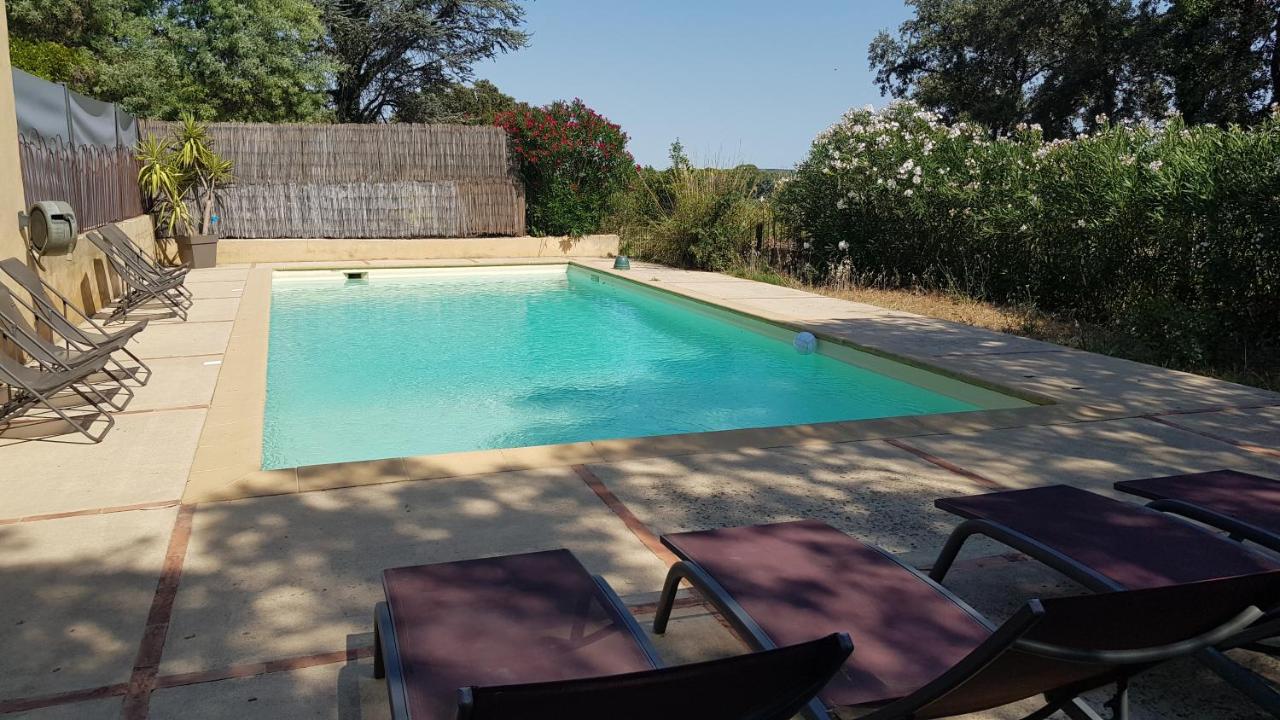 Mas provençal de charme au milieu des oliviers - B&B